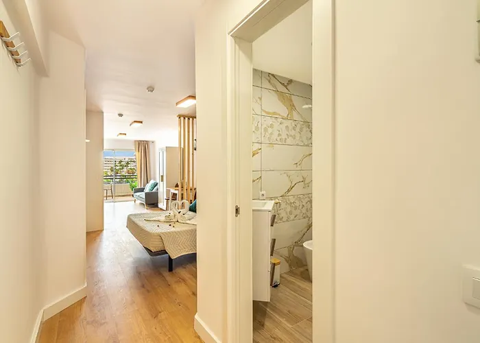 Luxury 1 Ocean View Wifi Free Адехе